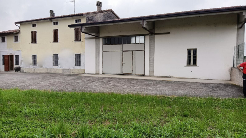 Immagine 1 di Casa indipendente in vendita  in località casalpoglio a Castel Goffredo