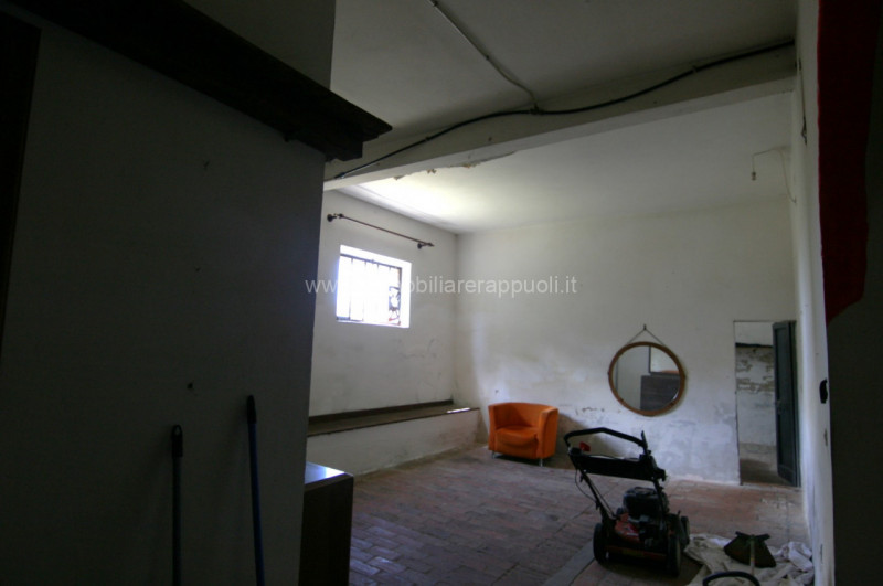 Immagine 11 di Casa indipendente in vendita  a Montepulciano