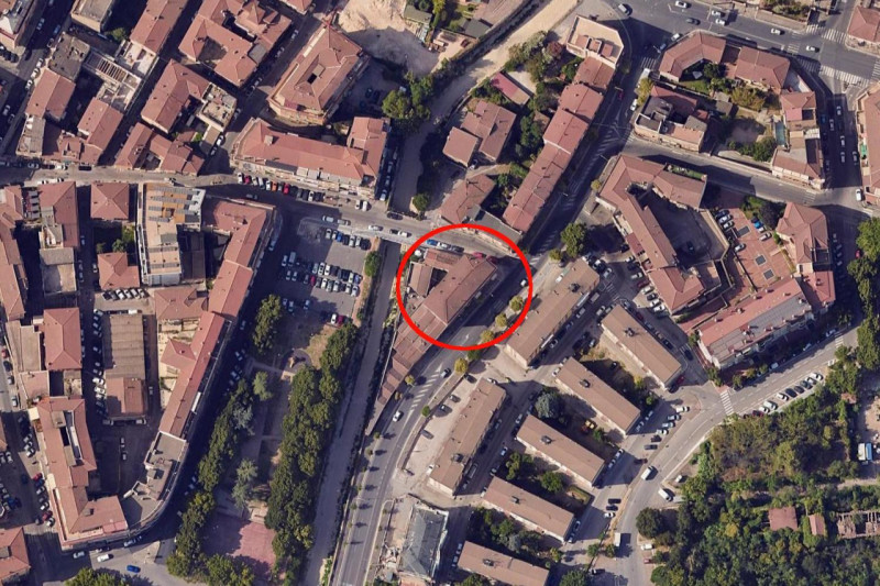 Immagine 17 di Negozio in vendita  in Viale Luigi Campofregoso, N. 250 a Terni