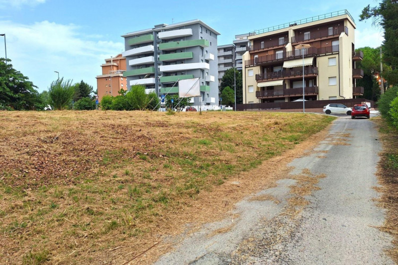 Immagine 5 di Terreno in vendita  in Località Vismara - Cattabrighe, N. Snc a Pesaro