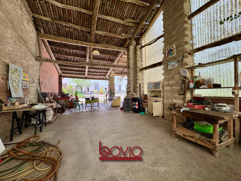 Immagine 41 di Villetta a schiera in vendita  in Via Mezzano a Villamiroglio