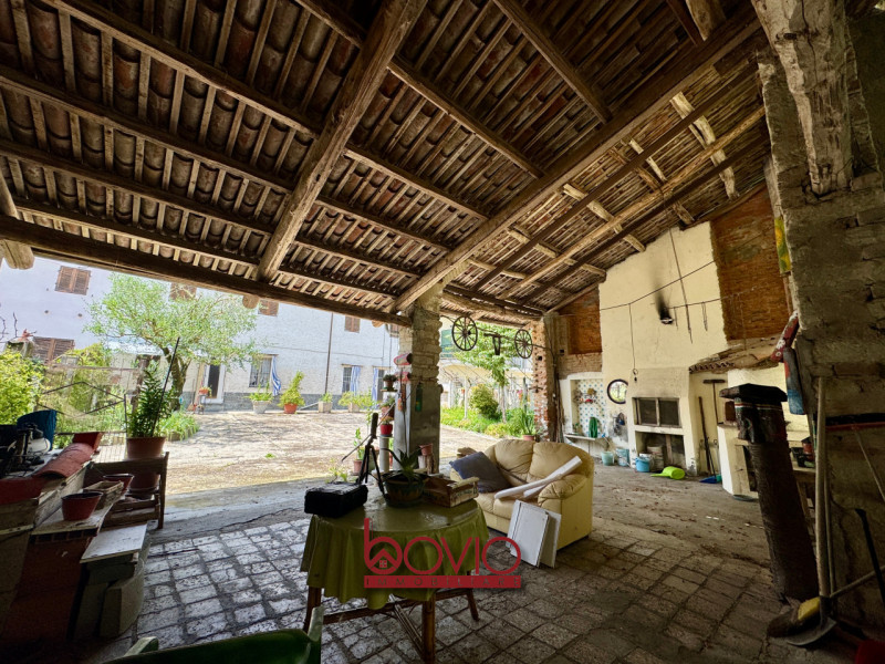 Immagine 42 di Villetta a schiera in vendita  in Via Mezzano a Villamiroglio