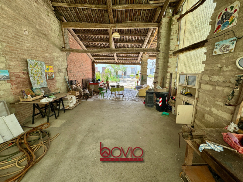 Immagine 43 di Villetta a schiera in vendita  in Via Mezzano a Villamiroglio