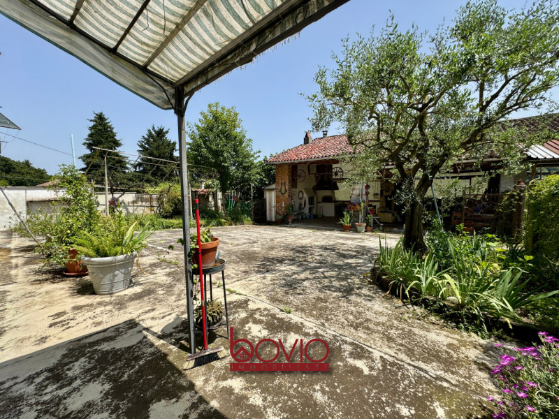 Immagine 50 di Villetta a schiera in vendita  in Via Mezzano a Villamiroglio