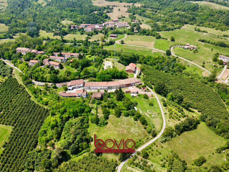 Immagine 59 di Villetta a schiera in vendita  in Via Mezzano a Villamiroglio