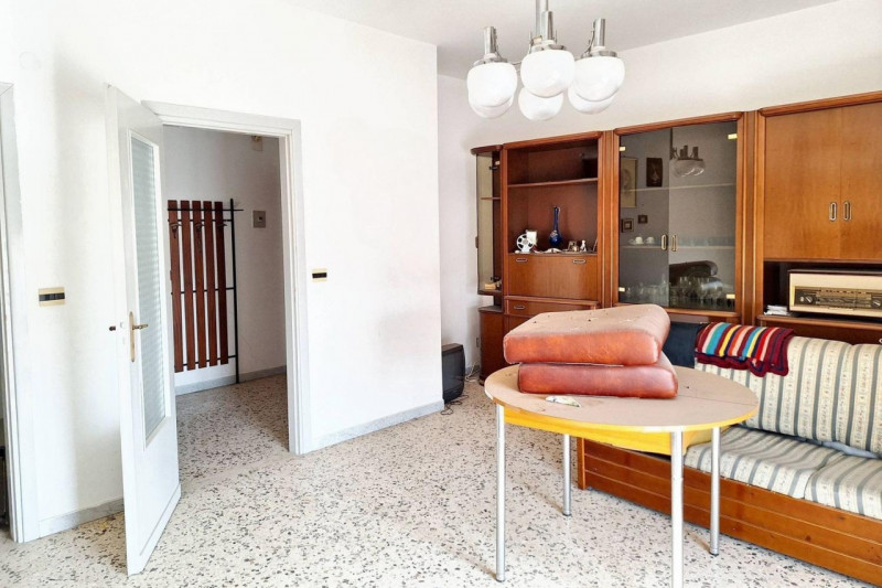 Immagine 8 di Posto auto in vendita  in Riviera Giacomo Matteotti, N. 281 a Badia Polesine