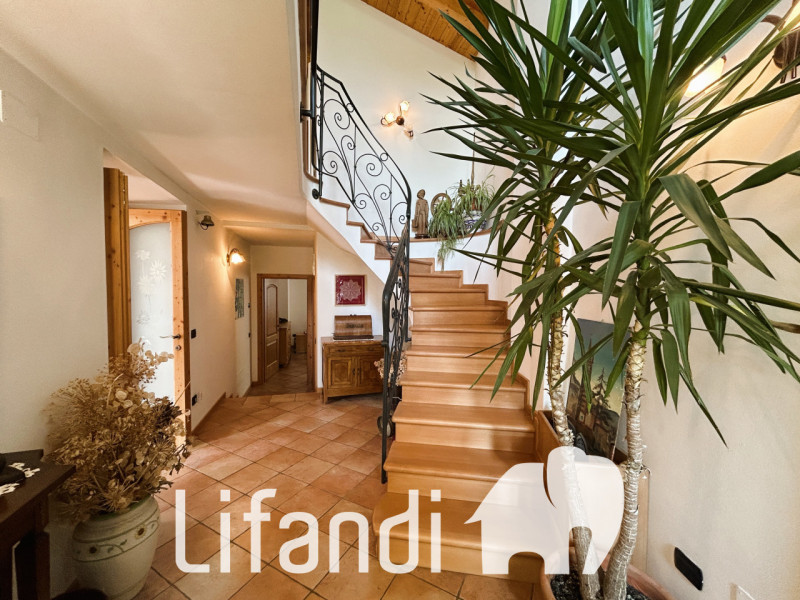 Immagine 2 di Villa in vendita  a Ala