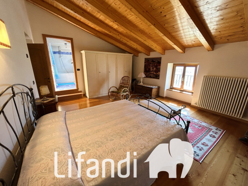 Immagine 3 di Villa in vendita  a Ala