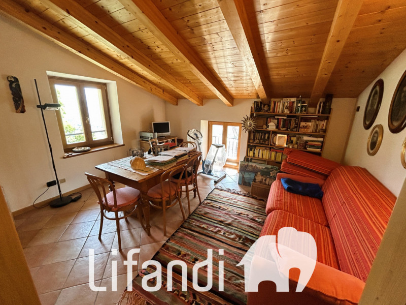 Immagine 15 di Villa in vendita  a Ala