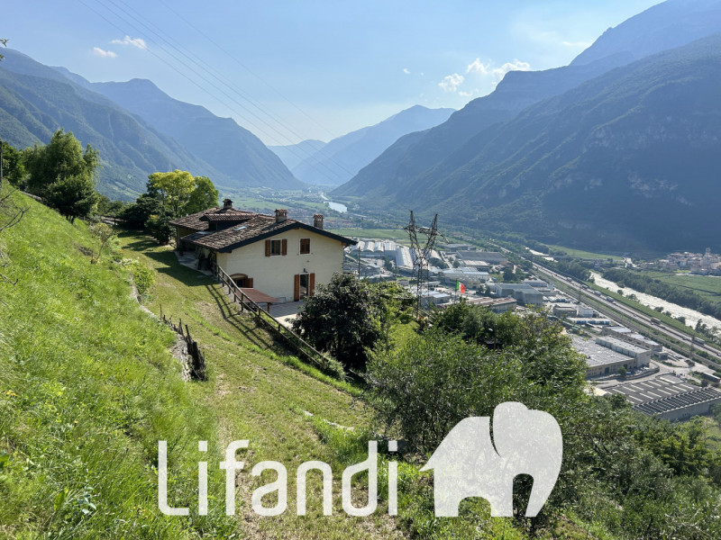 Immagine 16 di Villa in vendita  a Ala