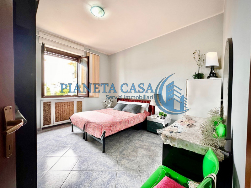 Immagine 11 di Appartamento in vendita  in PARETO 14 MILANO a Milano