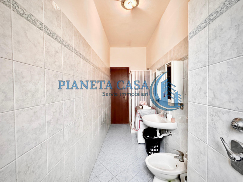 Immagine 15 di Appartamento in vendita  in PARETO 14 MILANO a Milano