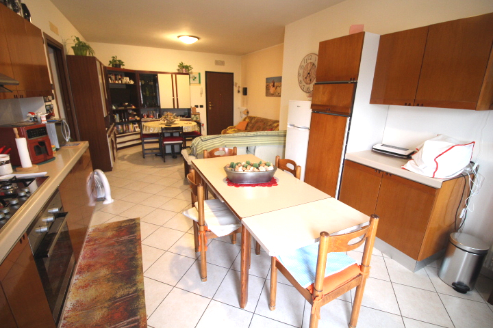 Immagine 2 di Appartamento in vendita  a Rosolina