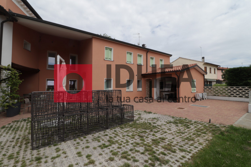 Immagine 10 di Appartamento in vendita  in VIALE CACCIANIGA a Maserada Sul Piave