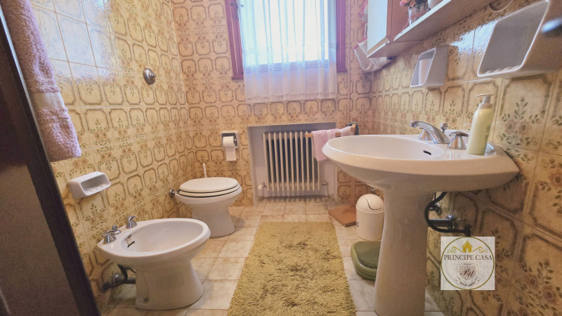 Immagine 31 di Casa indipendente in vendita  in via Venezia a Baone