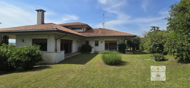 Immagine 46 di Casa indipendente in vendita  in via Venezia a Baone