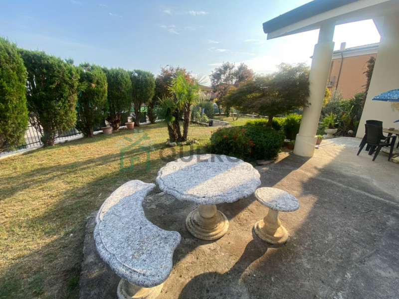 Immagine 15 di Casa bifamiliare in vendita  in Via Marconi a Belfiore