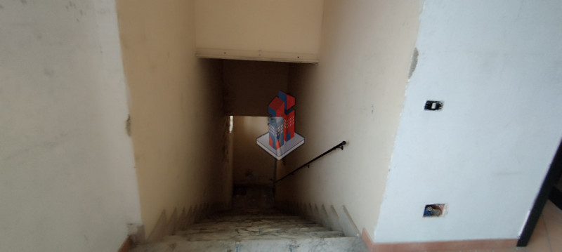 Immagine 7 di Negozio in vendita  in POGGIOREALE - VIA TRACCIA a Napoli