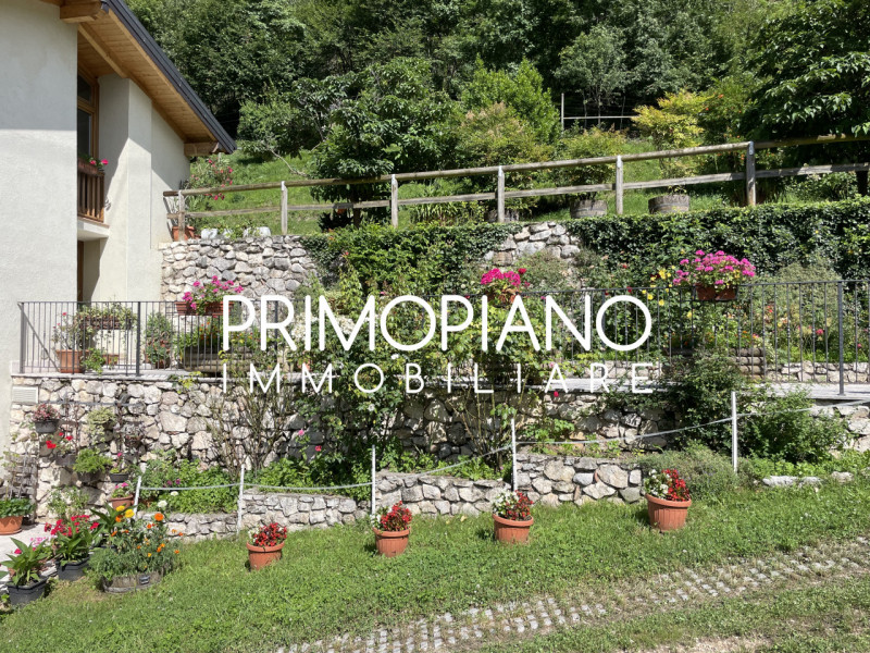 Immagine 9 di Casa indipendente in vendita  in Via Guido Lodron a Ala