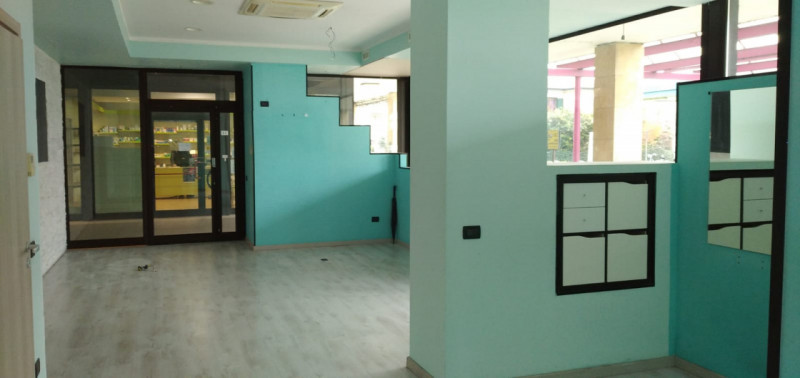 Immagine 3 di Negozio in affitto  a Monselice