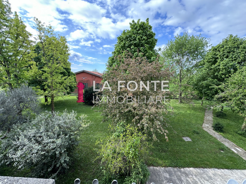 Immagine 2 di Casa bifamiliare in vendita  in Via Salata a Noventa Padovana