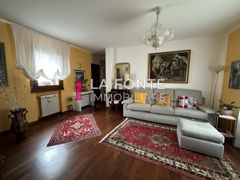 Immagine 10 di Casa bifamiliare in vendita  in Via Salata a Noventa Padovana