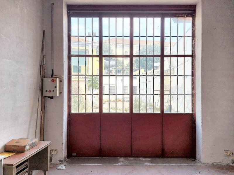Immagine 12 di Magazzino in vendita  in Via Milazzo, N. 30 a Tortona