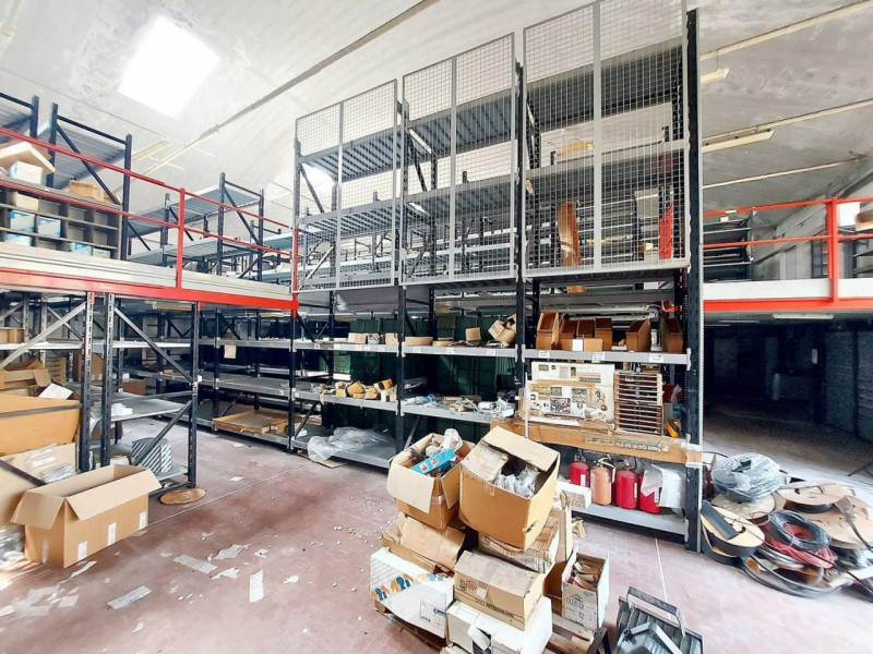 Immagine 15 di Magazzino in vendita  in Via Milazzo, N. 30 a Tortona