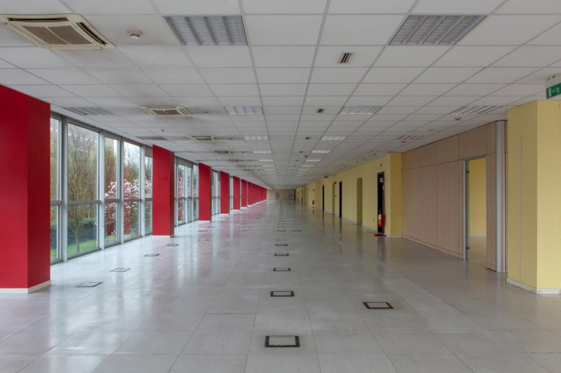 Immagine 2 di Ufficio in affitto  in VIA VENTICINQUE APRILE a San Donato Milanese