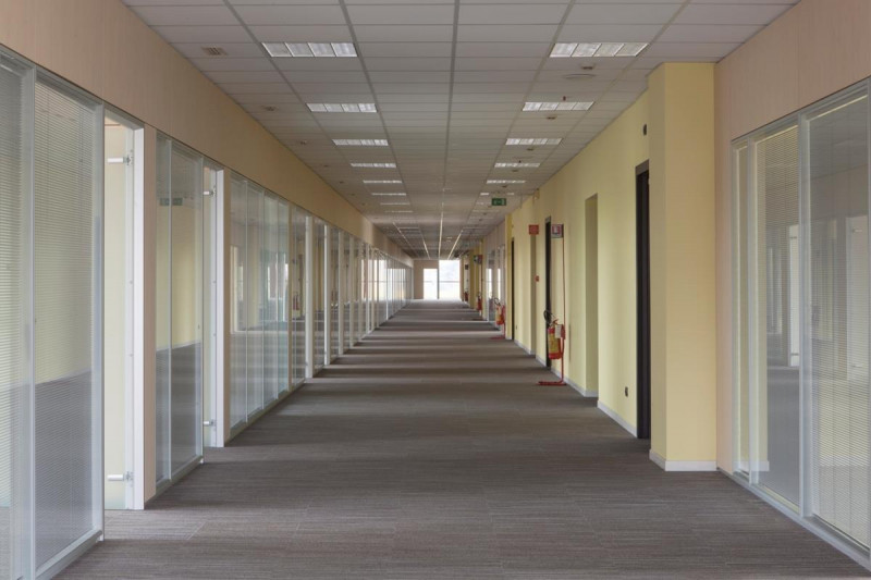 Immagine 4 di Ufficio in affitto  in VIA VENTICINQUE APRILE a San Donato Milanese