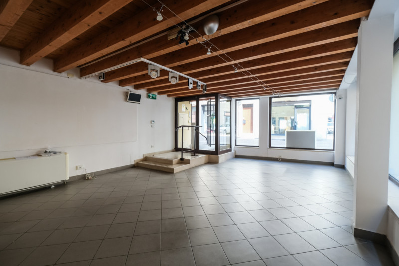 Immagine 10 di Negozio in affitto  in contrà vescovado a Vicenza