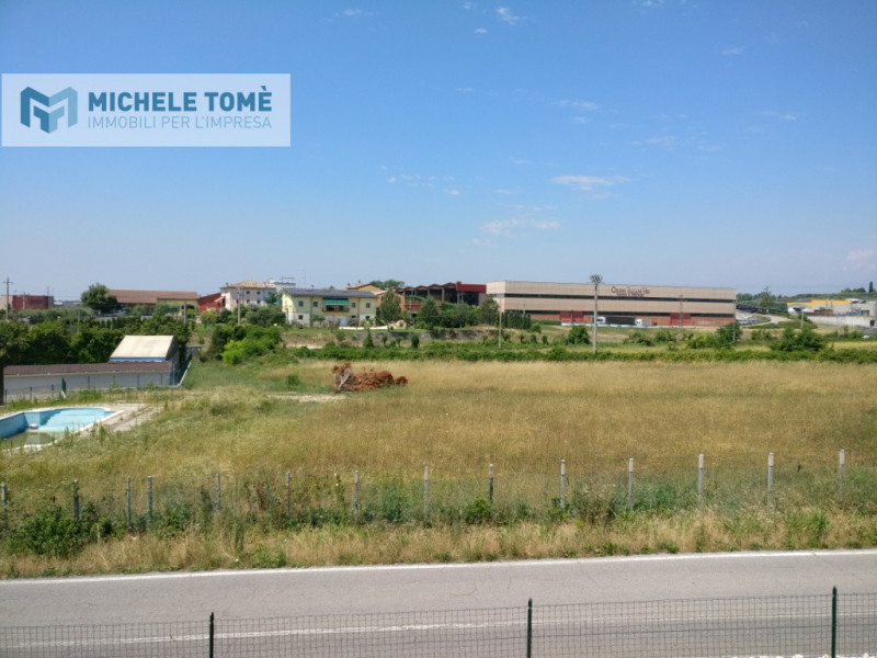 Immagine 8 di Capannone industriale in vendita  in località bagnol a Pastrengo