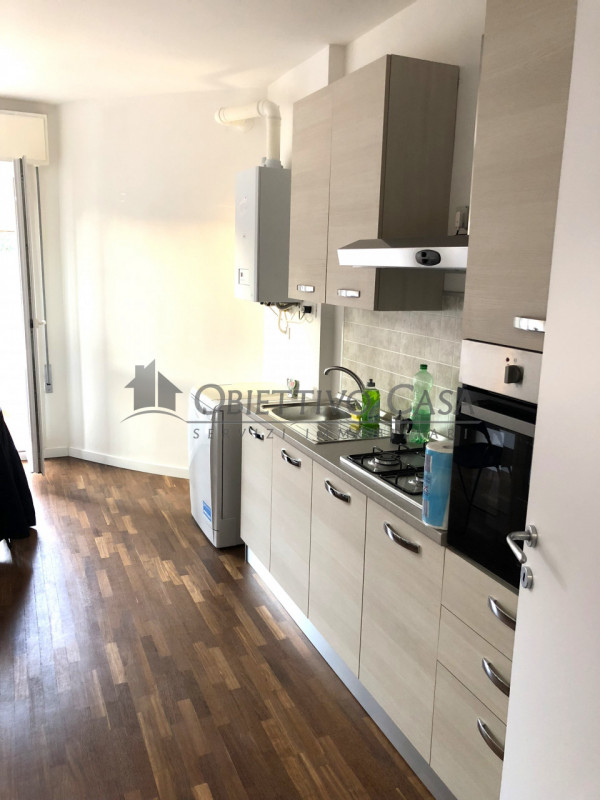 Immagine 2 di Appartamento in vendita  in Via Altichiero a Padova