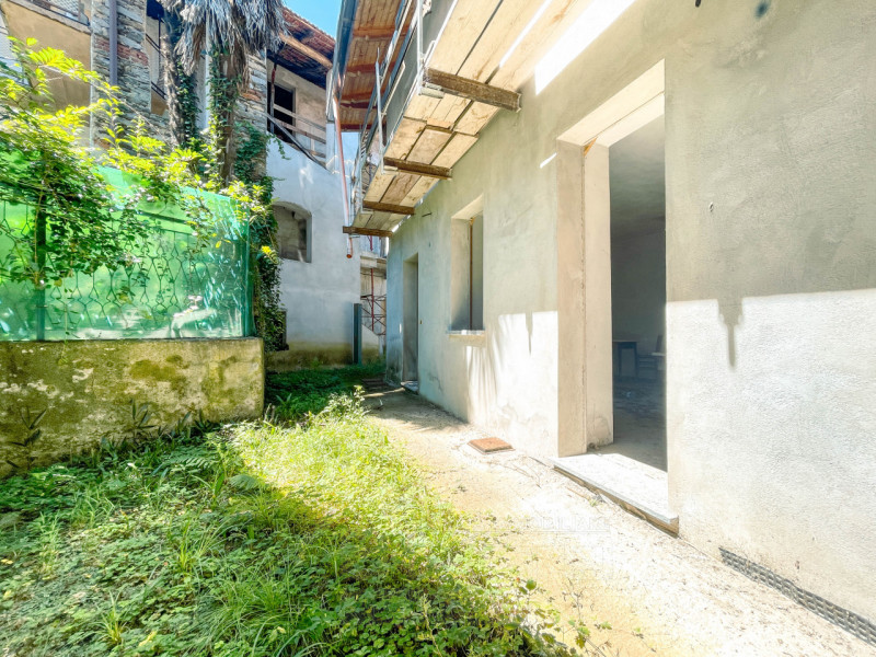 Immagine 11 di Casa indipendente in vendita  in Via Volta 86 a Brovello-Carpugnino