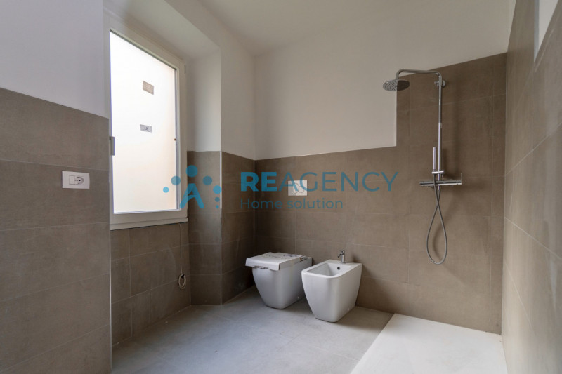 Immagine 10 di Appartamento in vendita  in via XXVII Aprile n. 4 a Pistoia