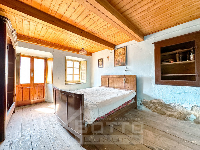 Immagine 8 di Rustico / casale in vendita  a Fobello