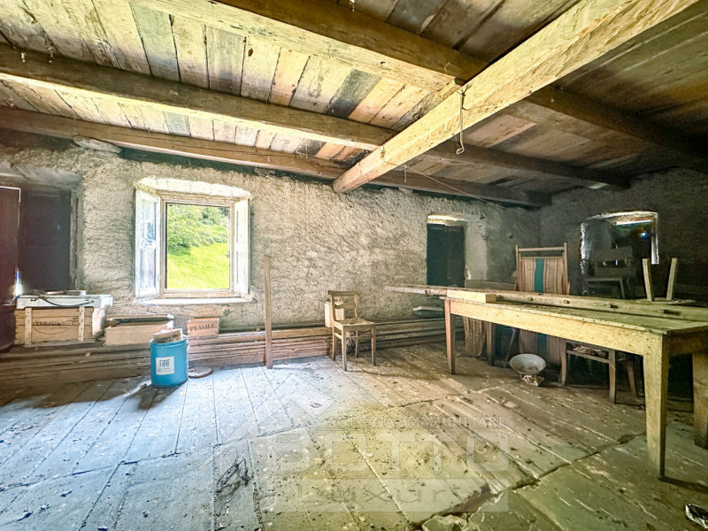 Immagine 10 di Rustico / casale in vendita  a Fobello