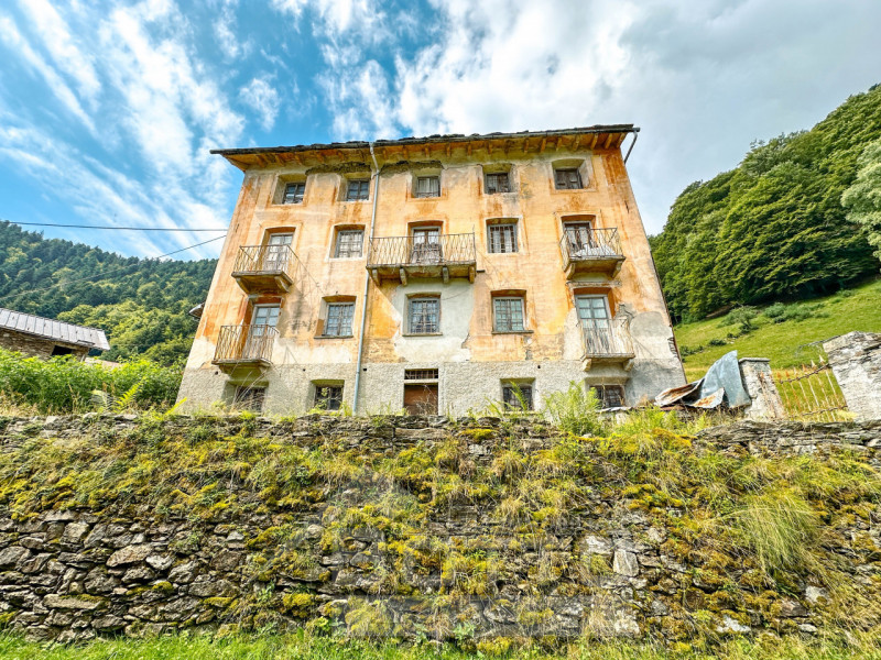 Immagine 15 di Rustico / casale in vendita  a Fobello