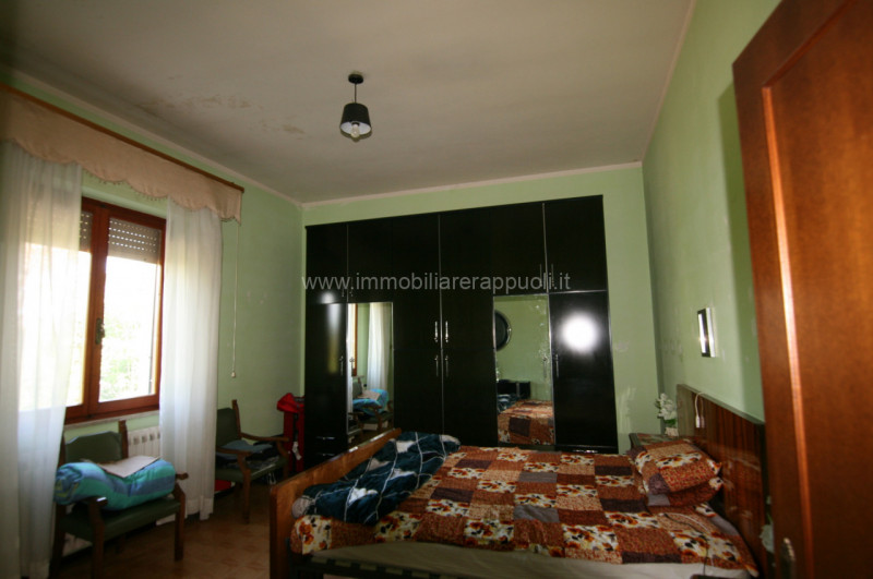 Immagine 8 di Appartamento in vendita  a Sinalunga