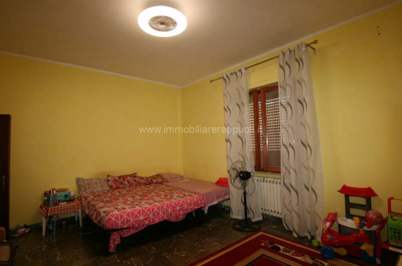 Immagine 11 di Appartamento in vendita  a Sinalunga