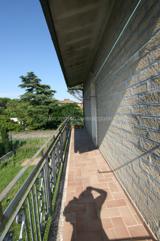 Immagine 12 di Appartamento in vendita  a Sinalunga