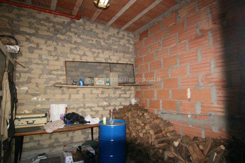 Immagine 13 di Appartamento in vendita  a Sinalunga