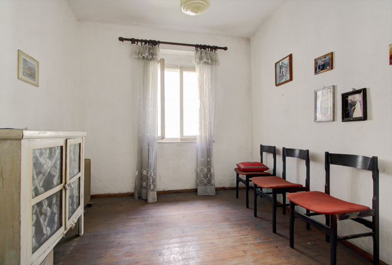 Immagine 2 di Casa indipendente in vendita  in Via Trento a Porte Di Rendena