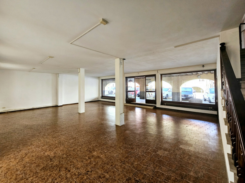 Immagine 3 di Negozio in affitto  in VIALE FIUME a Este