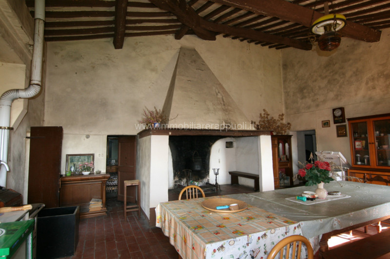Immagine 2 di Rustico / casale in vendita  a Sinalunga