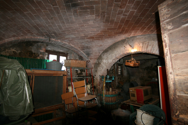 Immagine 11 di Rustico / casale in vendita  a Sinalunga