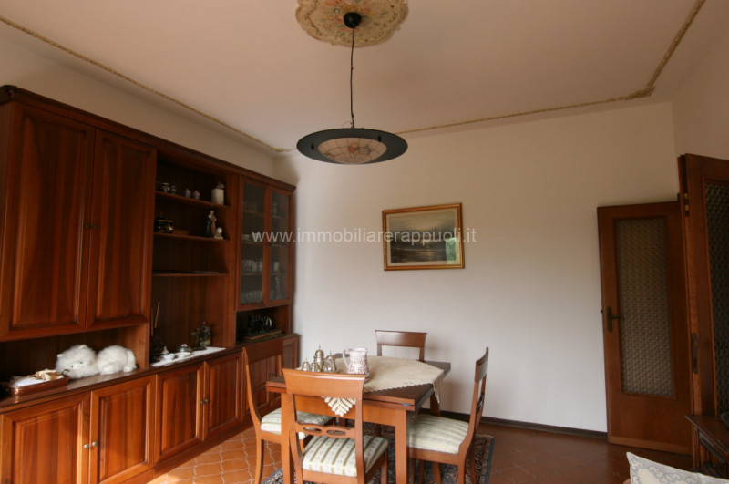 Immagine 2 di Appartamento in vendita  a Montepulciano