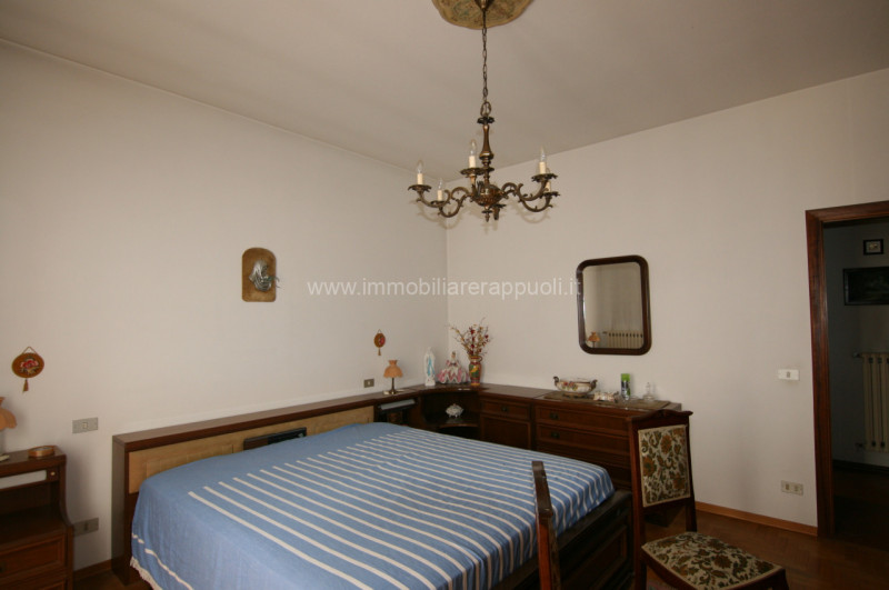 Immagine 14 di Appartamento in vendita  a Montepulciano