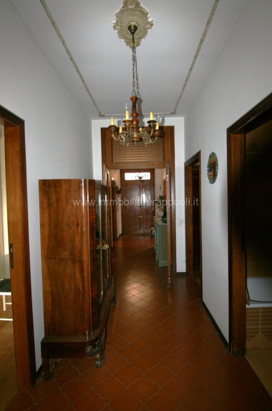 Immagine 19 di Appartamento in vendita  a Montepulciano