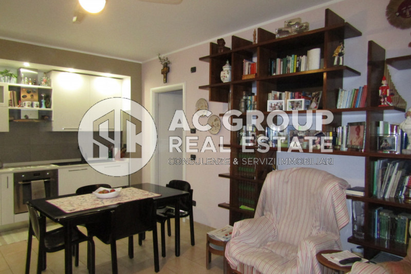 Immagine 3 di Appartamento in vendita  a Saronno